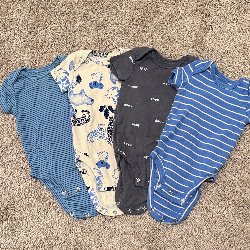 Carter's Blue and Cream Bodysuit Set!